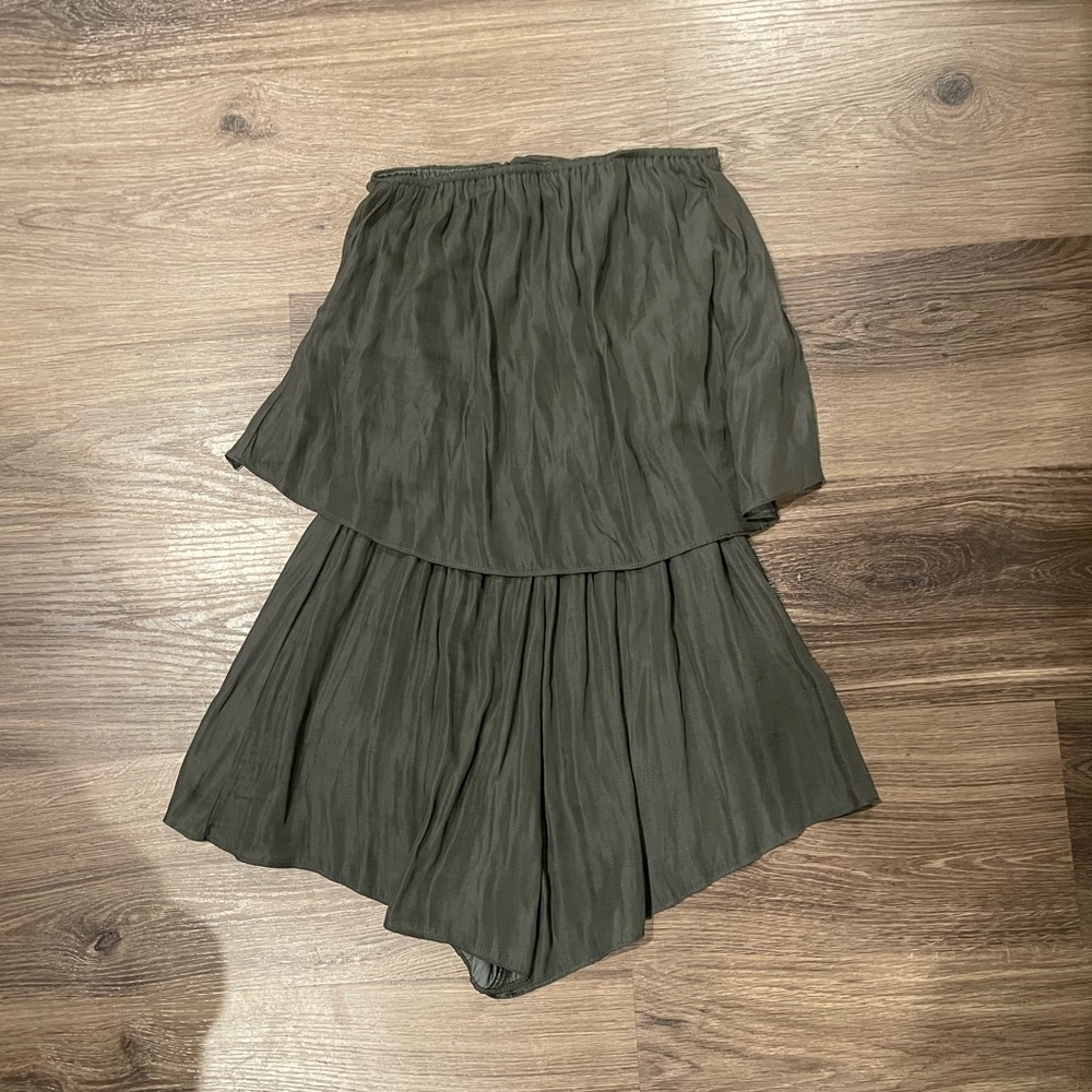 Strapless romper